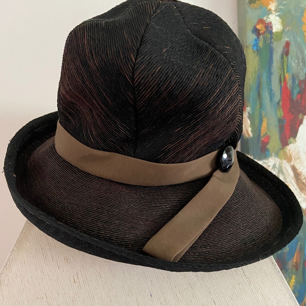 Stylish Schiaparelli Chapeau Hat Brown Tones